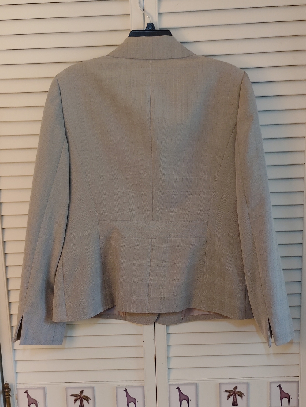 Evan Picone Beige Two-Piece Skirt Suit - Picture 3 of 9